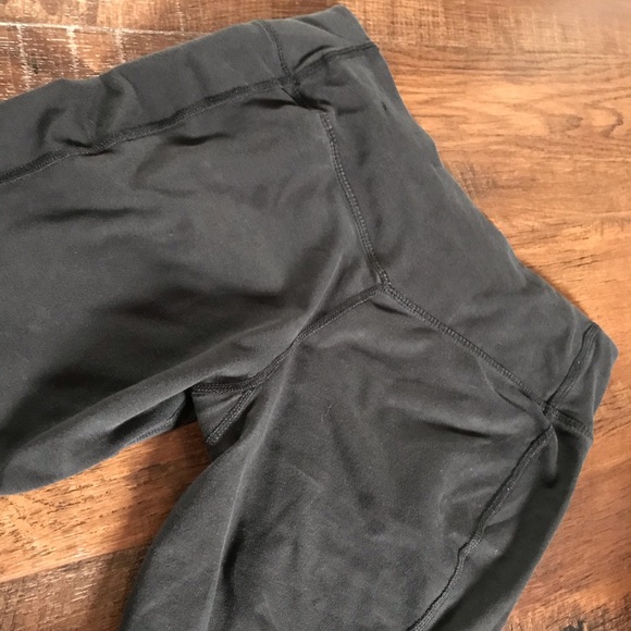 Nike cropped leg dry fit leggings - Picture 7 of 8